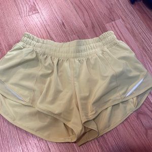 Lululemon hotty hot shorts 2.5 mustard yellow